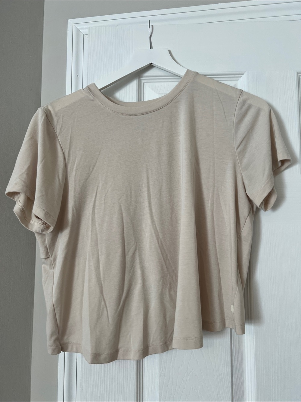 Peloton Women's Short Sleeve Crew Tee in Light Tan